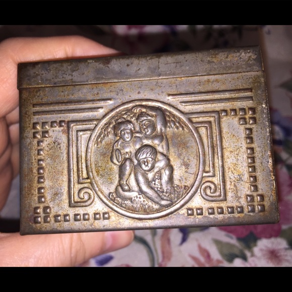 Vintage “State Express Cigarettes” Tin Stamped Box - Picture 5 of 8